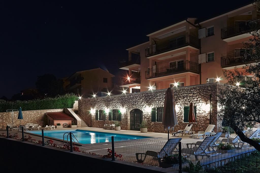 Apartments Villa Venera Labin  Esterno foto